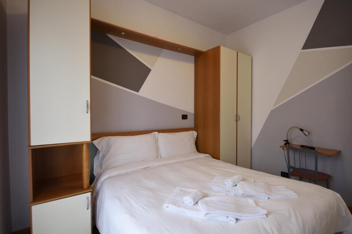 Residence Corallo Аласио Екстериор снимка