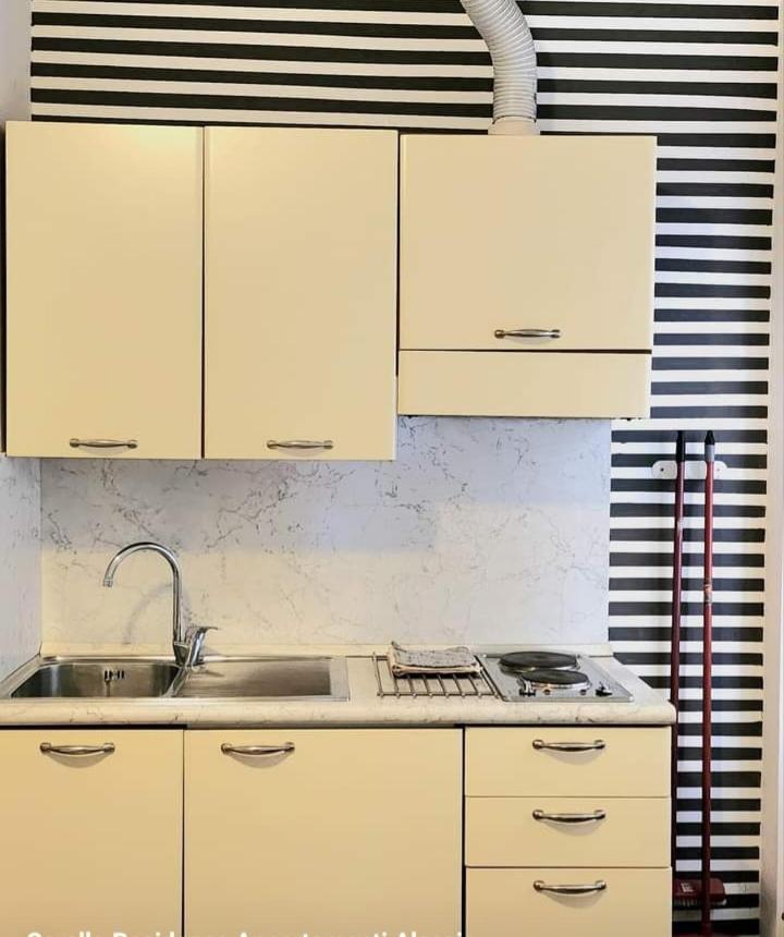 Residence Corallo Аласио Екстериор снимка