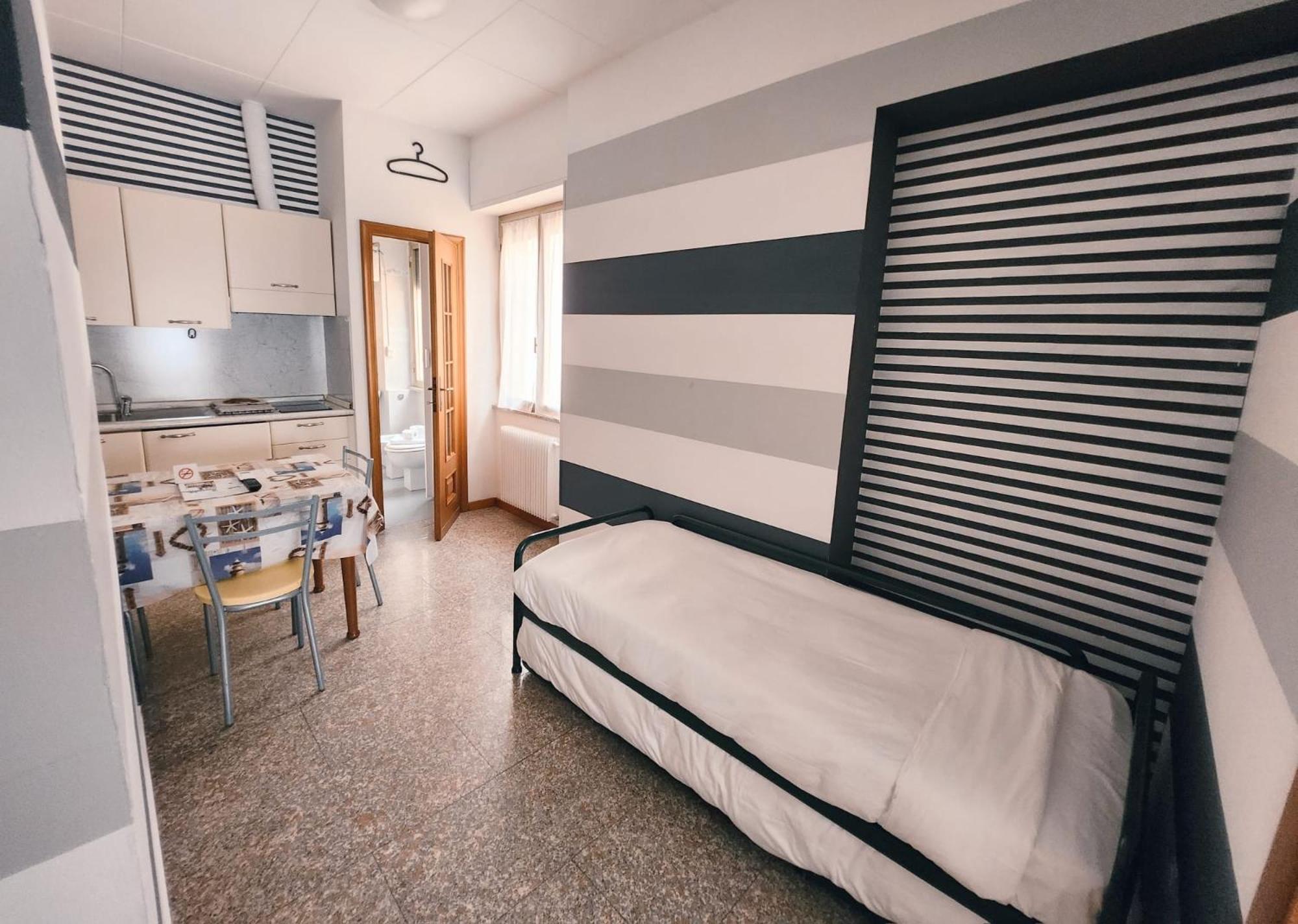 Residence Corallo Аласио Екстериор снимка